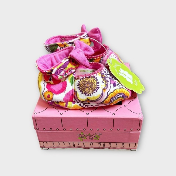 Vera Bradley Baby Mary Jane Shoes 0-6m NWT - Picture 1 of 7